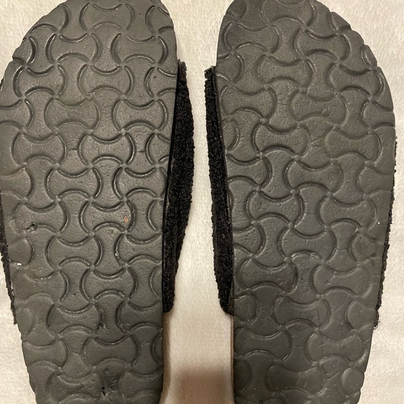 Union Bay Sherpa Sandals - Picture 4 of 9